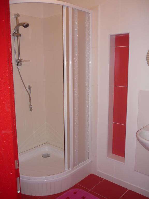 Apartmany Jílovice Rom bilde